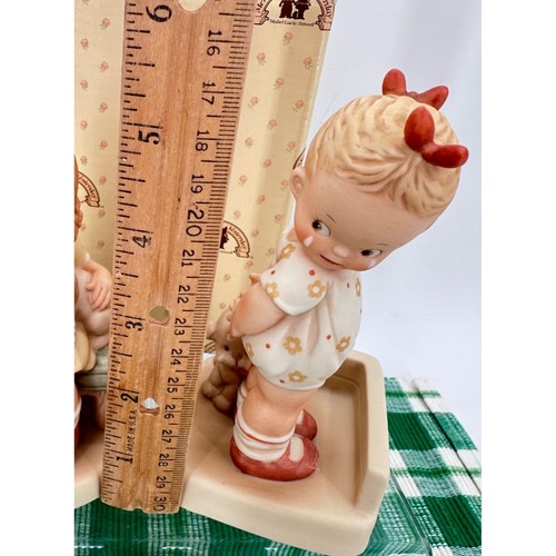 Memories of Yesterday Fido Loves Me Girl & Dog Enesco 1987 nuovo con scatola figurina vintage - Foto 5 di 8