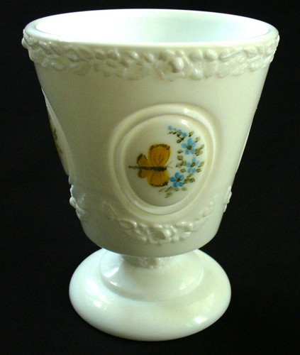 Vint~FENTON~Milk Glass~5.75"x4.5"~VASE~SIGNED~Hand Painted~PEDESTAL~BUTTERFLIES - Picture 4 of 15