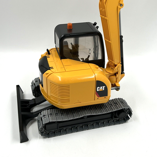 2014 Bruder 2337/01 CAT Caterpillar Excavator Construction Vehicle Plastic 1:16 - Picture 9 of 17