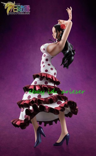 Mega House Pop One Piece Sailing Again Viola Statue Figure In Stock New Toys - Picture 3 of 8