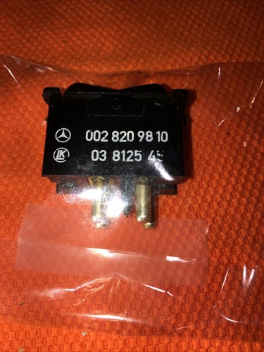 OEM MERCEDES-BENZ ANTENNA SWITCH 002 820 98 10 - Picture 1 of 3