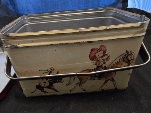 Vintage 1950er Western Cowboy Cowgirl Brotdose 6,5" Breite 4,25" Höhe 4" Tiefe - Bild 11 von 14