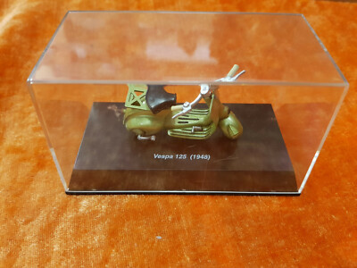 New Ray: Vespa 125 (1948) OVP