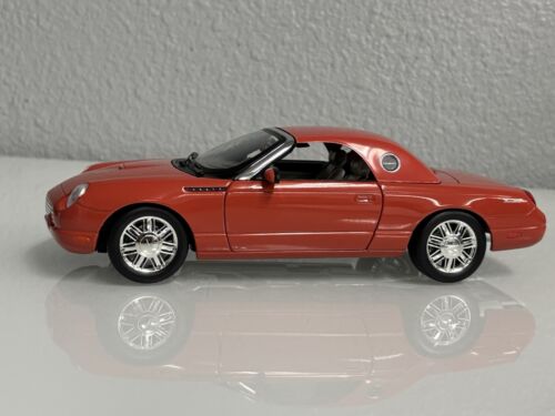 James Bond 007 Ford Thunderbird Hardtop Convertible Beanstalk Group 1:18 Diecast - Picture 8 of 10