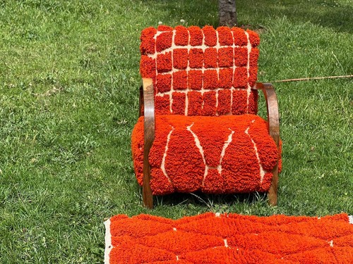 Used Moroccan Antique style chair made of carpet and walnut wood with rug - Picture 18 of 24