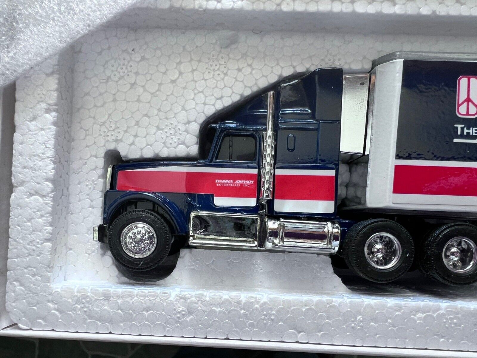 Picture 3 of 6