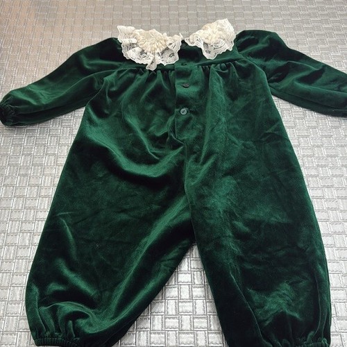 RARE EDITIONS  vintage green velvet one peice size 24 months - Picture 9 of 9