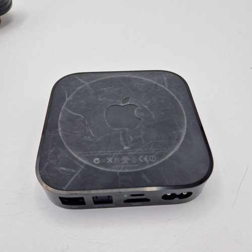 Apple TV A1378 with Mains Cable - Picture 2 of 2