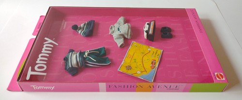 TOMMY LITTLE DRIVER Fashion Avenue ~ WINTER CLOTHES Mini Toy Car NEW NRFP 2000 - Picture 4 of 6