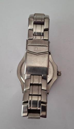 Head Men's Stainless Steel Quartz 50M Watch # HD0503G-01 - New Battery - Picture 3 of 6