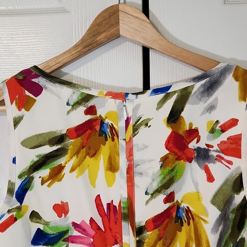 Worth New York White Hibiscus Paint Stroke Flowers Charmeuse Dress Size 8 Silk - Picture 4 of 15