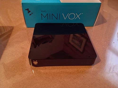 TiVo MINI VOX 4K Streaming Media Player  UHD W/ Voice Remote TCDA95000  - Picture 12 of 13