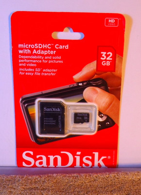 SanDisk microSDHC Card with adapter 32 GB new in sealed package