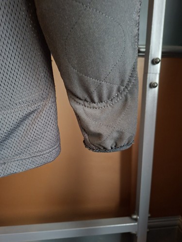 Knox schwarze Stretch Mesh Weste mit Rüstung an den Ellbogen Schultern und Rücken, - Bild 6 von 8
