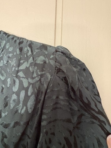 H&M Forest Green Leopard Long Sleeve Faux Wrap Romper Size 10 - Picture 4 of 8