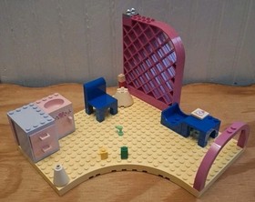 LEGO BELVILLE: Love 'N' Lullabies (5860) Nursery - Incomplete With Mom Baby Bear