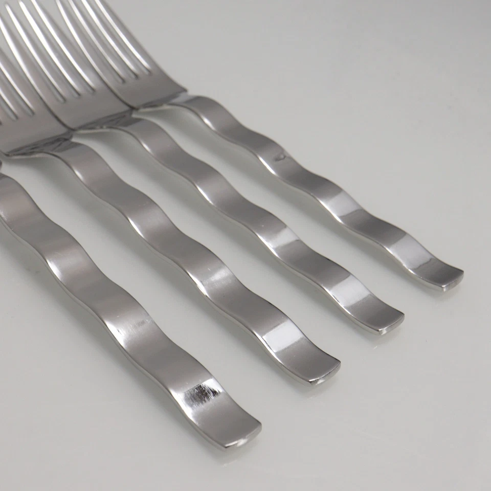 Tenedores de cena Retroneu Whitewater (4) cubiertos de acero inoxidable 18/10 Corea 8" de largo Foto 3 de 4