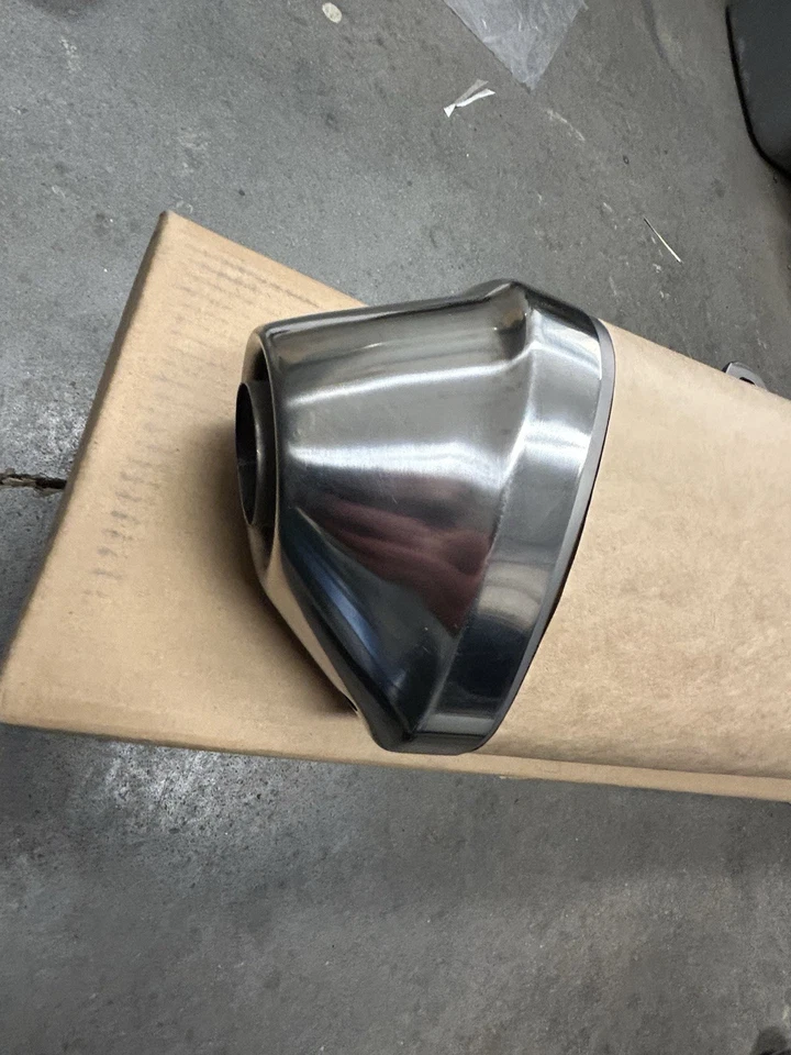 2011-17 Suzuki GSX-R600 Exhaust Muffler 14310-14J00-H01 OEM NEW EM23 - Image 2 of 4