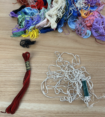 140 Plus Posten DMC Stickgarn Knäuel Kreuzstichgarn gemischte Farben - Bild 16 von 23