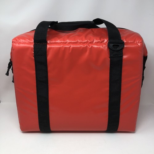 Igloo 36 Can Soft Cooler Bag Red Color Zipper Closure 4903255 New Old Stock - Picture 6 of 19