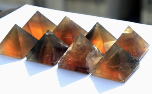 520g8pCS NATURAL BONITO CRISTAL DE FLUORITA DE COLOR BRILLANTE CURACIÓN - Imagen 2 de 11