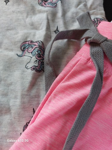 NWT Justice Girls Outfit Unicorn Print Top/Dolphin Shorts size 8 (100) - Picture 2 of 4