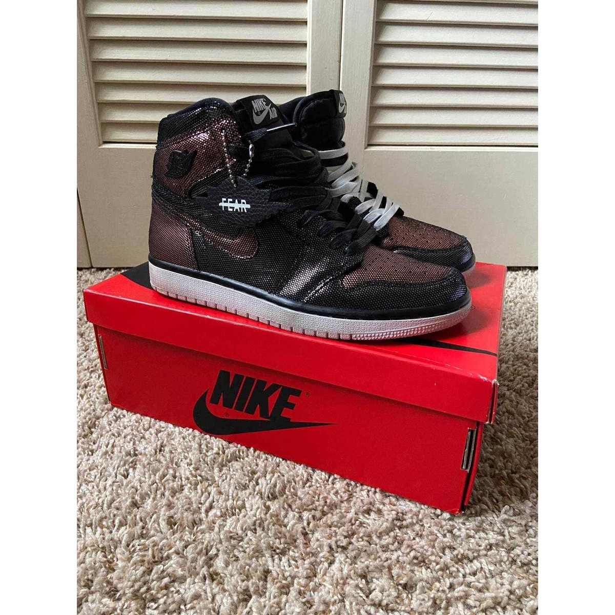 Black and rose gold jordan 1 deals