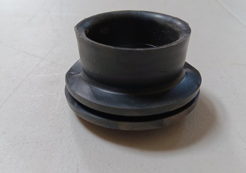 Valterra 1-1/2" F02-2105 Rubber Tank Grommet - Picture 1 of 4