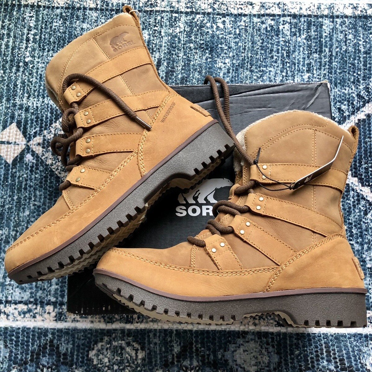 Sorel women's meadow lace premium snow boot hotsell