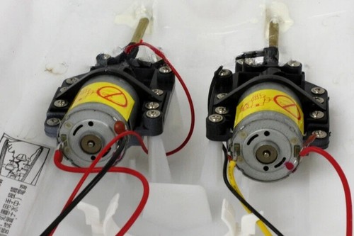 Barco a reacción de radiocontrol yate atlántico salina control remoto doble motor 2.4G ENORME juguete Syma - Imagen 17 de 23