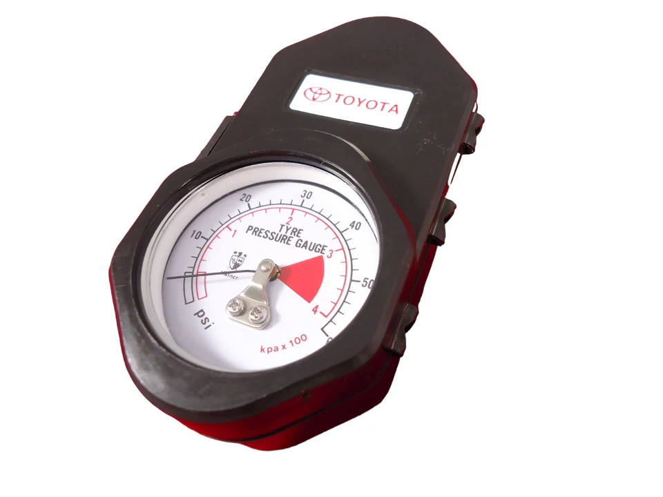 TOYOTA TYRE PRESSURE GAUGE WITH PROTECTIVE CASE GENUINE ACCESSORY EXPRESS POST - image 2 of 4