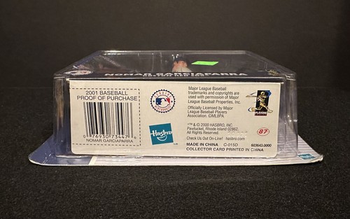 Nomar Garciaparra - Boston Red Sox - Starting Lineup 2 - Hasbro - 2001 - New - Picture 6 of 7