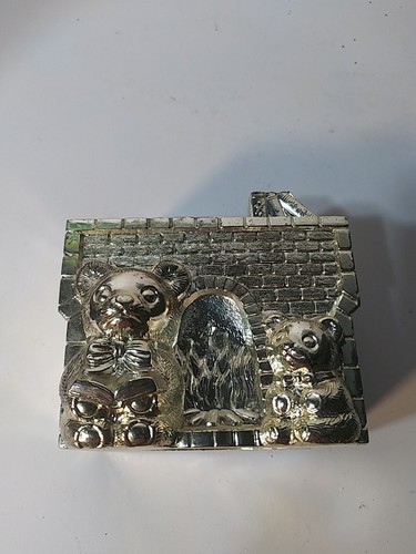 Cast Iron Music Box Coin Bank Wind Up Japan Teddy Bear Fireplace Rare  - Picture 4 of 5