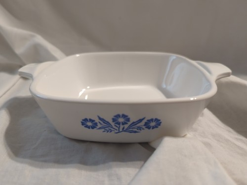 Corning Ware Blue Cornflower Petite Pan, #P-41, w/ Plastic Lid - PRE-OWNED - Picture 2 of 12