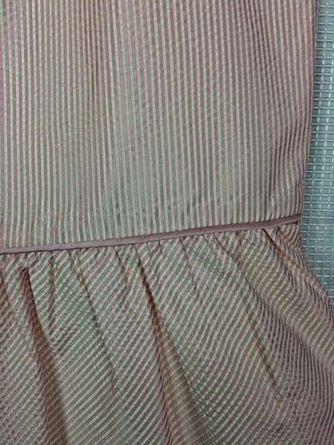 Unger Pencil Skirt Ruffled Hem SIlk Pink White Seersucker Above Knee Size 2 - Picture 2 of 10