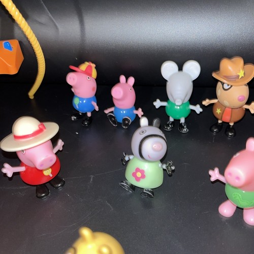 Konvolut 20 Peppa Pig Figuren Baumhaus Licht funktioniert - siehe Fotos - Bild 6 von 9