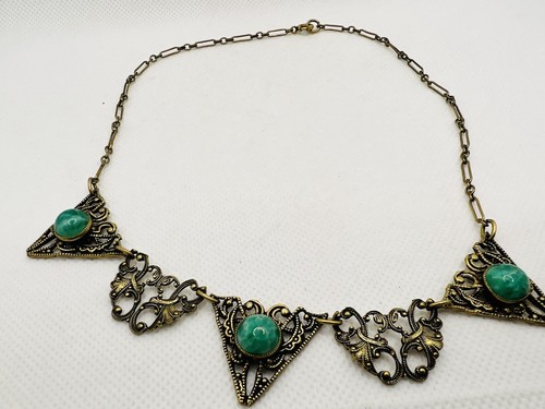 Vintage Art Nouveau Era Green Peking Glass Brass Open Scrollwork Necklace - Picture 2 of 8