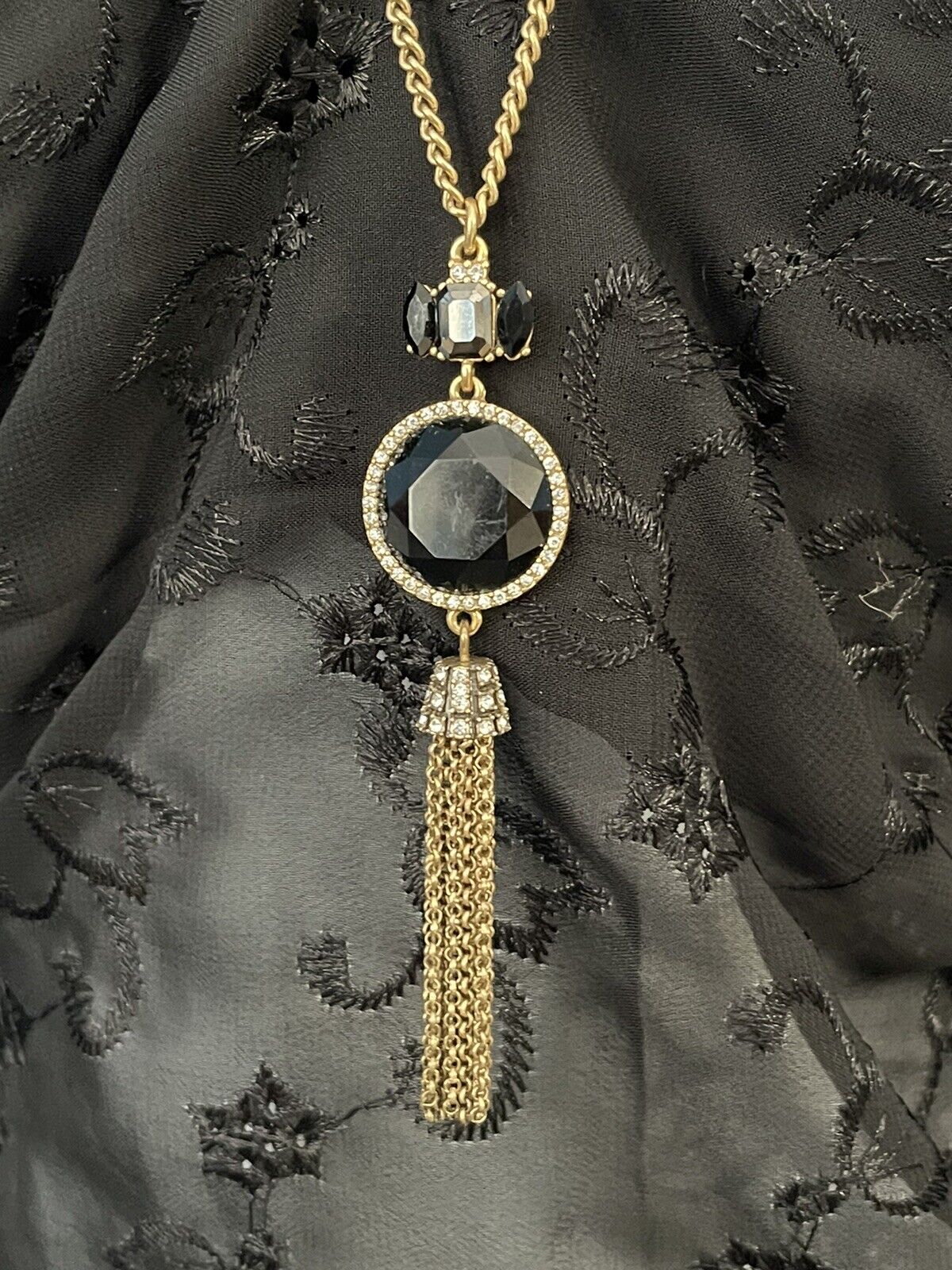 Picture 2 of 9