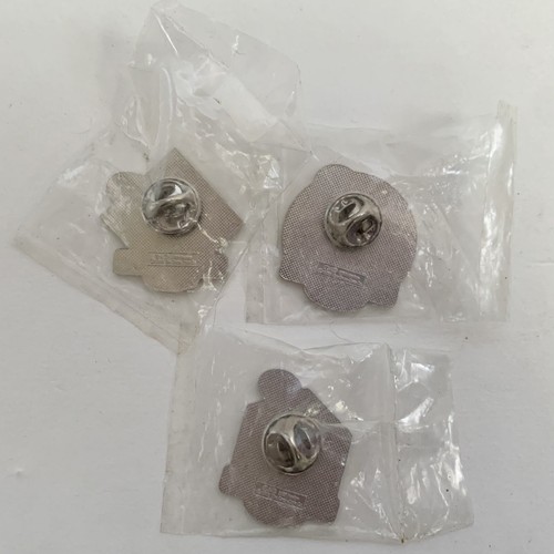 Lote de 3 Vintage 1999 McDonalds Monopoly Crew Worker Pins NUEVO Top Sombrero Coche Perro Coca-Cola - Imagen 5 de 9