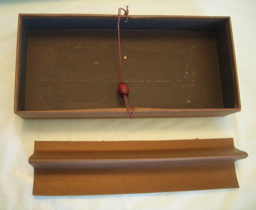 Vtg Unusual Bamboo Top Cloth Possibles Box W Divider Elastic Bead Lift Off Lid - Picture 9 of 11