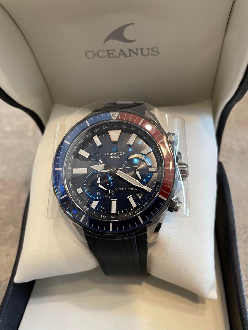 Casio Oceanus Cachalot Diver's 200m Titanium Bluetooth Men