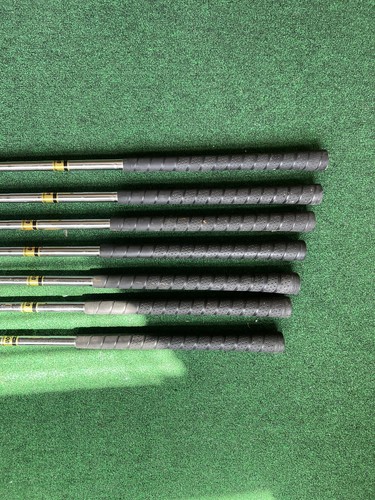 Northwestern Custom 100 Oversize Iron Set 3-9, RH, Tour Tech Grips - Picture 3 of 9