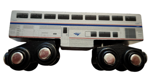 Tren de madera Amtrak Superliner coche 4,25 pulgadas compatible RETIRADO usado - Imagen 5 de 8