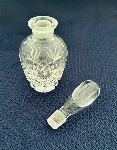 Vintage Lenox Lead Crystal Perfume Bottle with Stopper 5" - Picture 3 of 3