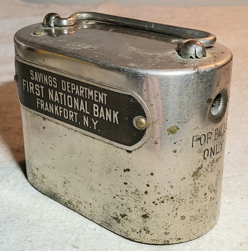 ANTIQUE SAVINGS DEPARTMENT FIRST NATIONAL BANK FRANKFORT,NEW YORK STEEL COINBANK - Picture 5 of 12