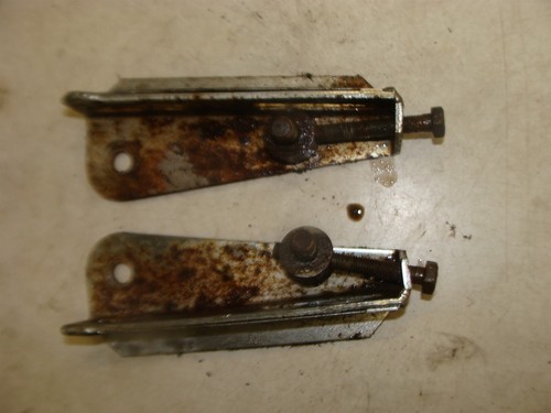 1973 RUPP NITRO 340 fan 400? rear thrack axle tension slack adj adjuster bolts - Picture 8 of 9