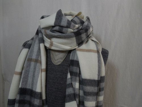 FRAAS Mens 100% Cashmere Scarves 78 29 Plaid White Black Heavy Thick Shawl Wrap - Picture 2 of 11