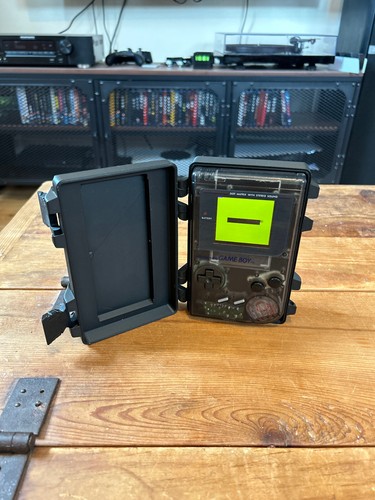 Nintendo Game Boy, Transluscent grey case with LCD screen, Case and stand - Picture 6 of 9