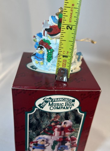 San Francisco music box company 1996 Musical Ornament Plays 3 Christmas Songs - Picture 10 of 10