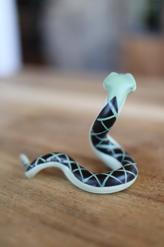 Hornby 1992 Animals of Farthing Wood ADDER SNAKE Figurine - Picture 2 of 4